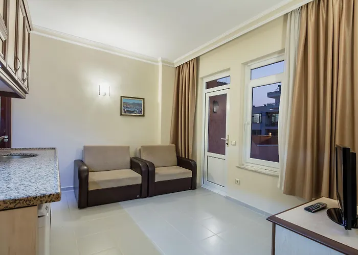 Flower Semesteranläggning (resort) 3*