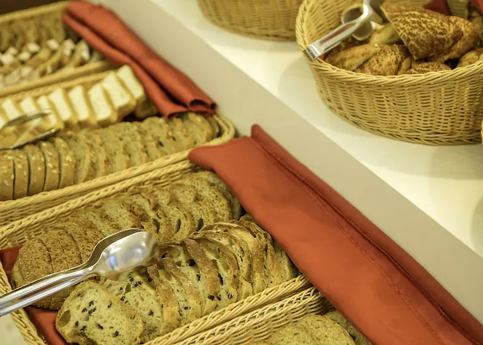 Flower Semesteranläggning (resort)